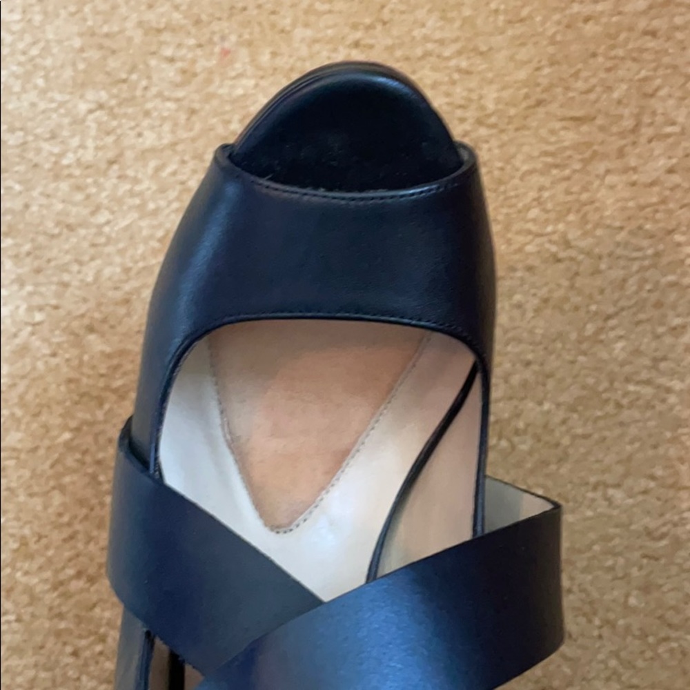 Sandals - Picture 3 of 6